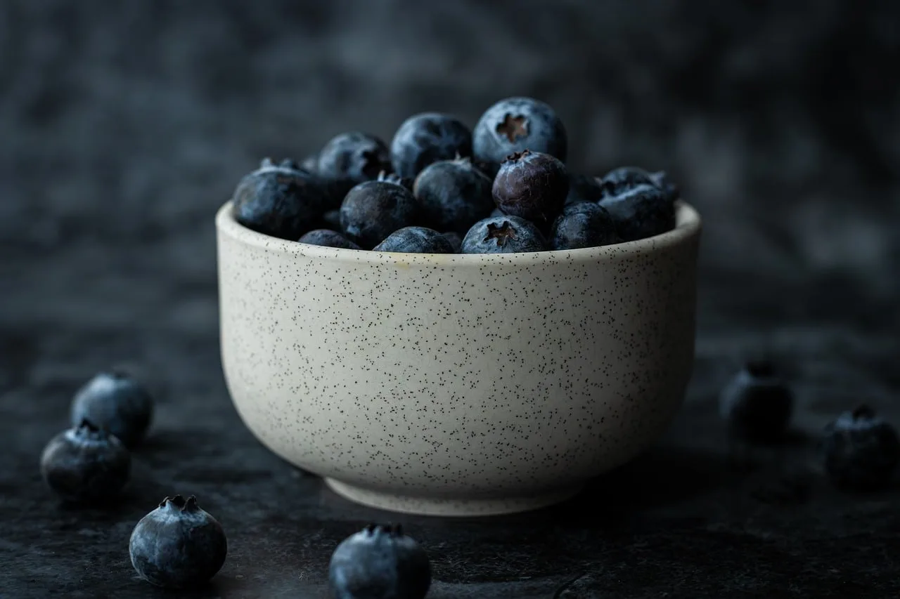 Fresh blueberries in a bowl.